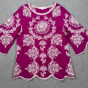 Solitaire Embroidered Scallop Blouse Women's Small 3/4 Sleeve Fuchsia Floral